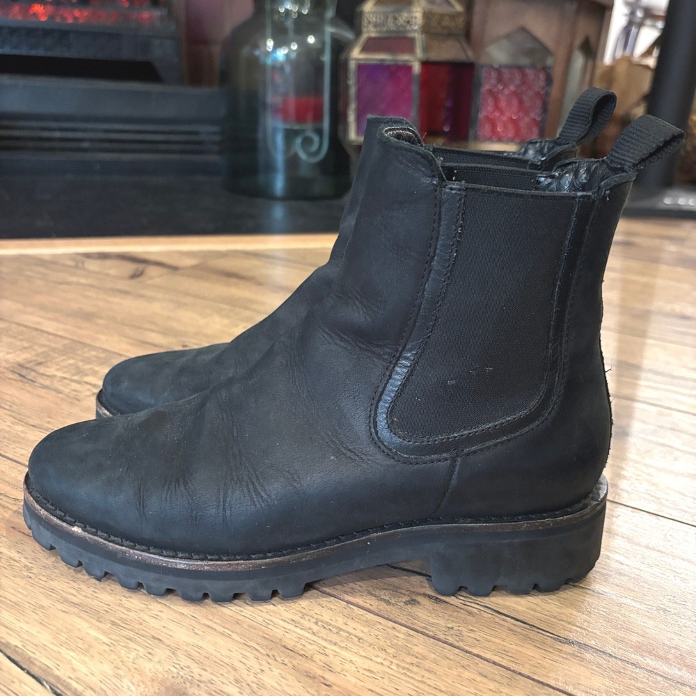 Thursday Boot Co. Duchess Black Matte Leather Chelsea Lug Sole Boots Size 6